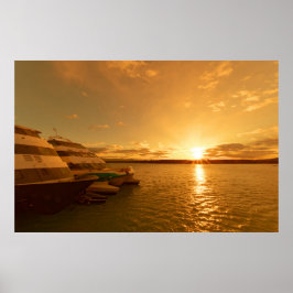 Break of day on Lago Argentino in Patagonia Poster