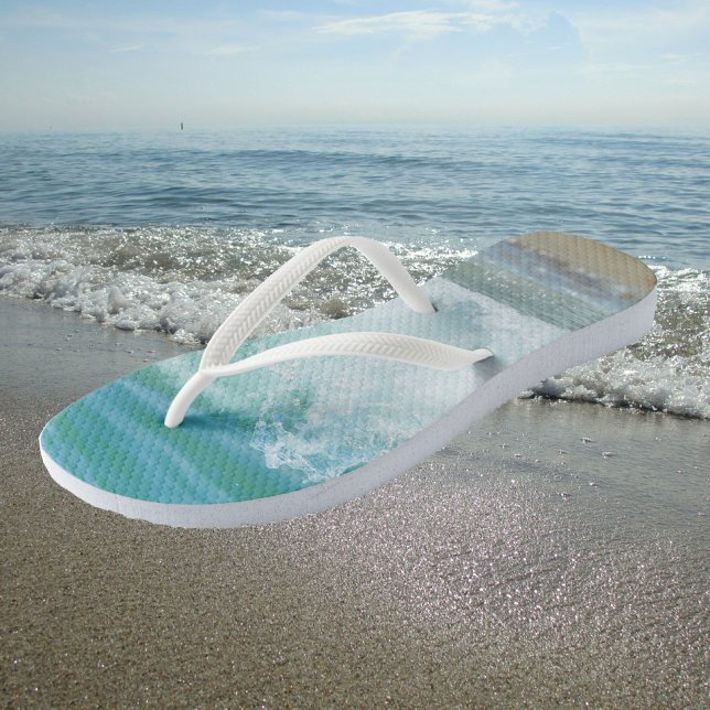 Breaking Waves Splashing Surf Flip Flops (Von Creator hochgeladen)
