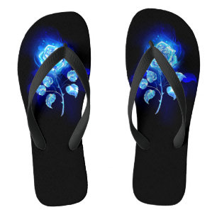 Brennen der blauen Rose Flip Flops