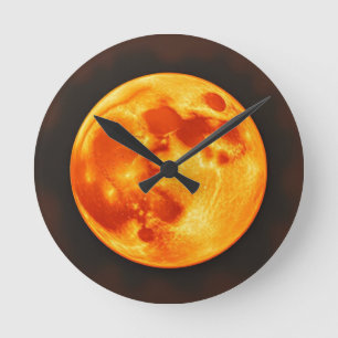 Brennende Sonne Runde Wanduhr