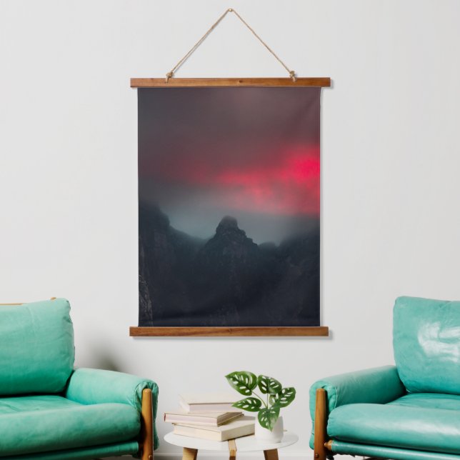 Brennende Wolken, Nebel und Berge Wandteppich Mit Holzrahmen (Wohnzimmer)