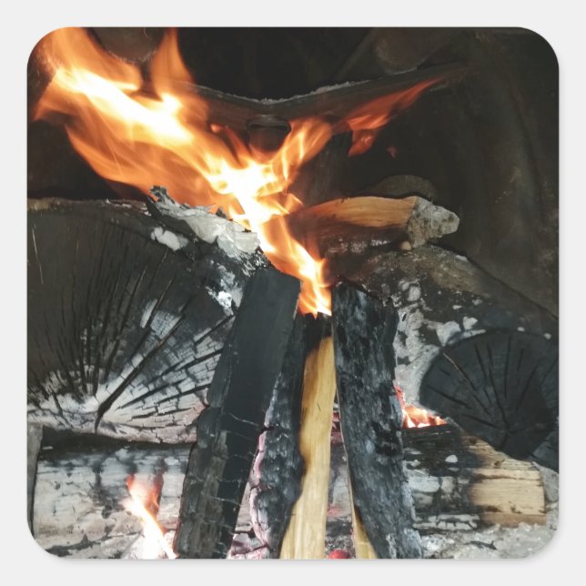 Brennholz Quadratischer Aufkleber (Vorderseite)