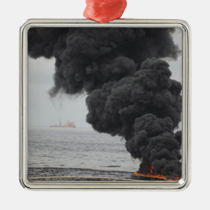 Brennstoffe mit konzentriertem Öl Silbernes Ornament