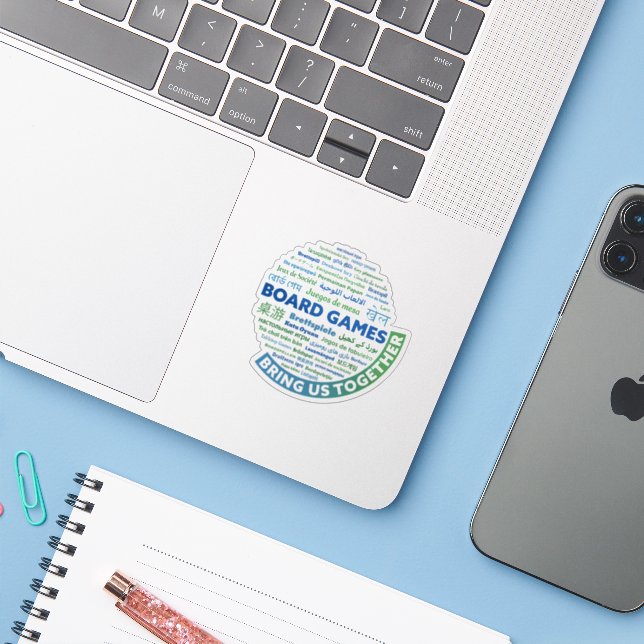 Brettspiele bringen uns zusammen mit Vinyl Sticker (Laptop mit iPhone)