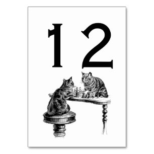 Brettspiele: Zwei Katzen spielen Schachspiel Tischnummer