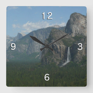 Bridalveil Falls und Half Dome im Yosemite Quadratische Wanduhr