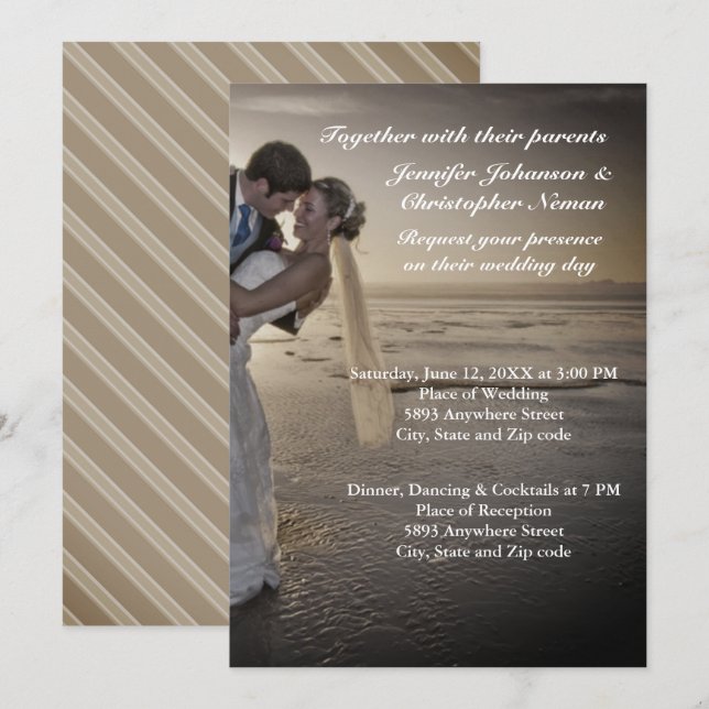 Bride & Groom Grayed Sunset Beach Hochzeit einlade Einladung (Vorne/Hinten)