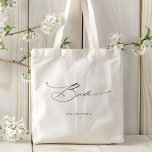 Bride Modern Eleganter Script Wedding Individuelle Tragetasche<br><div class="desc">Bride Modern Elegant Script Typografy Wedding Individuelle Name Tote Bag bietet den einfachen Text "Bride" in einer eleganten modernen schwarzen Kalligraphie Schrift Typografie. Personalisiert mit Ihrem individuelle Name und Hochzeitsdatum. Ideal für die Braut für ein Brautparty oder einen Hochzeitstag. Von Evco Studio entworfen www.zazzle.com/store/evcostudio</div>