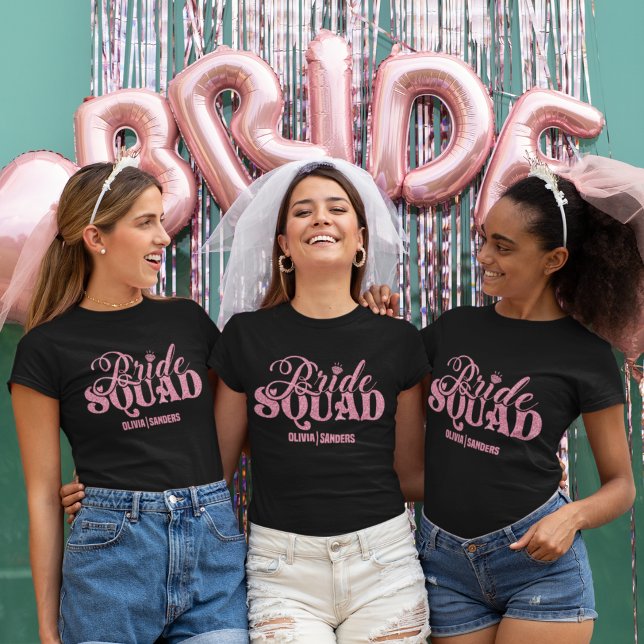 Bride Squad Bright Pink T-Shirt (Von Creator hochgeladen)