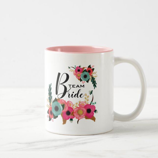 Bride Team. Bridesmaid Moderne Blumenpraxis Zweifarbige Tasse (Rechts)