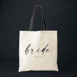 Bride Tote Bag | Modernes Skript Tragetasche<br><div class="desc">Diese einfache Tasche ist so ein lustiges Geschenk für Ihre Lieblingsbraue! Das minimalistische und dennoch elegante Design ist perfekt für die moderne Braut. Mit einem handgeschriebenen Signaturskript mit einem einfachen serifenlosen Schriftart. Personalisieren Sie jeden Beutel mit dem Namen der Braut, indem Sie neben "Details" auf "Diese Vorlage personalisieren" klicken und...</div>