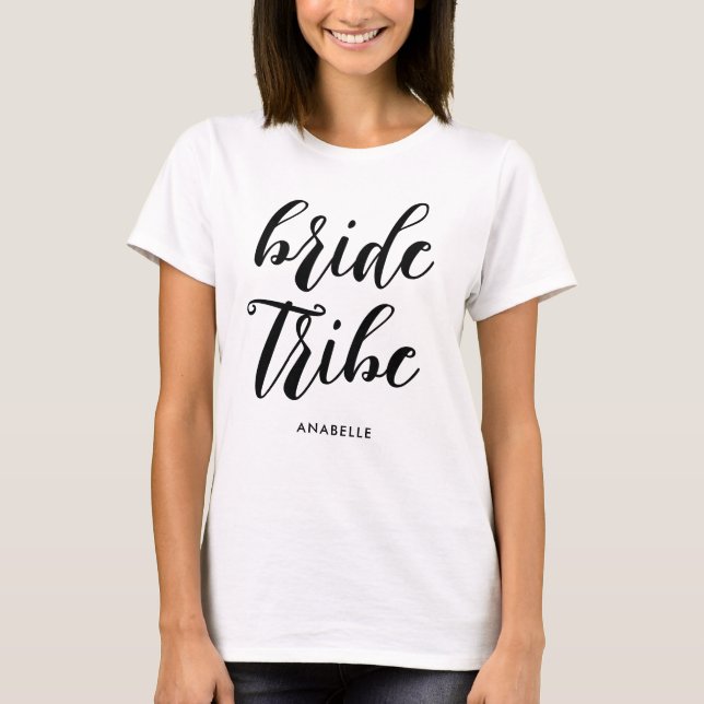 Bride Tribe Moderner Minimalistischer Junggeselinn T-Shirt (Vorderseite)