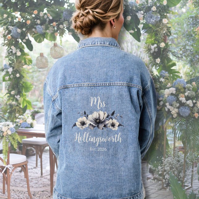 Bride Watercolor Boho Rustic Floral Denim Jeansjacke (Cute Trendy Floral Wedding Black White Mrs Bride Denim Jacket)