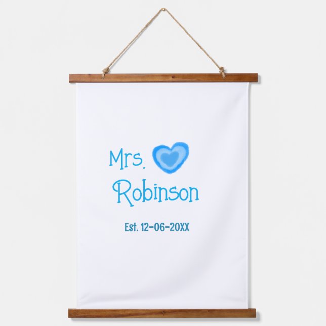 Bride zu Mrs. Name Datum blau Herz Wassercolo Wandteppich Mit Holzrahmen (Vorderseite)