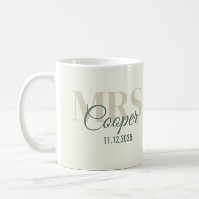 Bridenname mit dem Hochzeitdatum grüner Text-Coff Kaffeetasse (Links)
