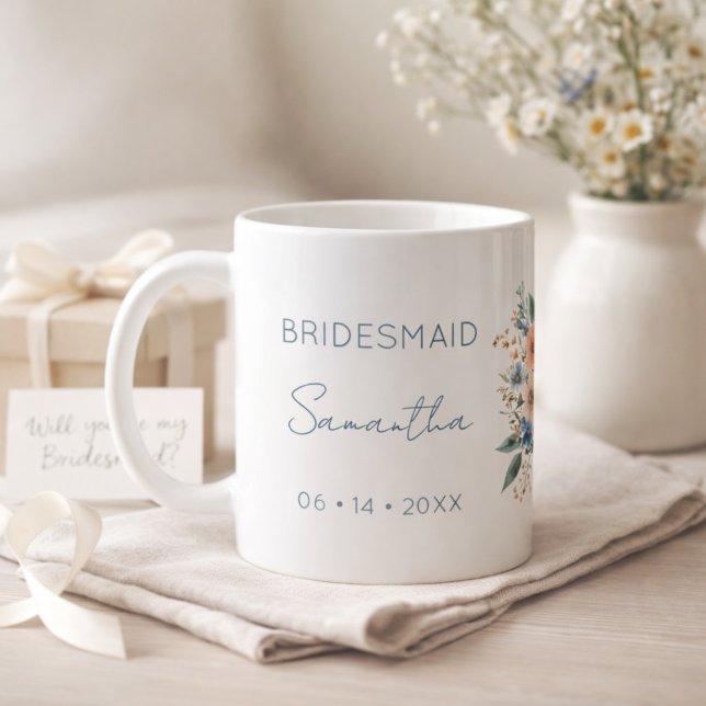 Bridesmaid Gift Blue Floral Personalized Kaffeetasse (Von Creator hochgeladen)