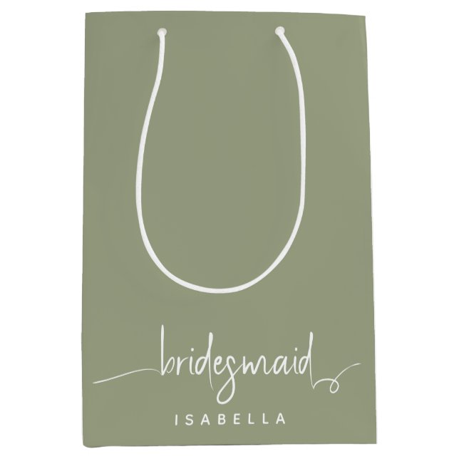 Bridesmaid Modern Minimalistisch Script Sage Green Mittlere Geschenktüte (Vorderseite)