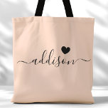 Bridesmaid Modernes Drehbuch Herz Peach Beige<br><div class="desc">Diese schicke Tasche mit Tote besticht durch einen wunderschönen Peach Beige Hintergrund, der mit einem modernen Script-Schriftart und einem zarten Herzdesign geschmückt ist. Die weiche, elegante Farbe und die ausgeklügelte Typografie machen sie zu einem idealen Accessoire für Brautmädchen oder alle, die stilvolle und trendige Designs Liebe haben. Dieser Totbeutel ist...</div>