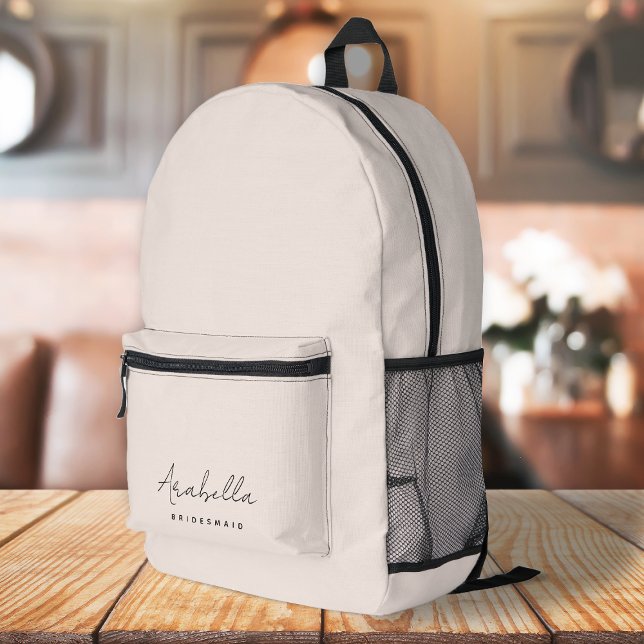 Bridesmaid | Modernes Minimalistisches Script Rosa Bedruckter Rucksack (Von Creator hochgeladen)