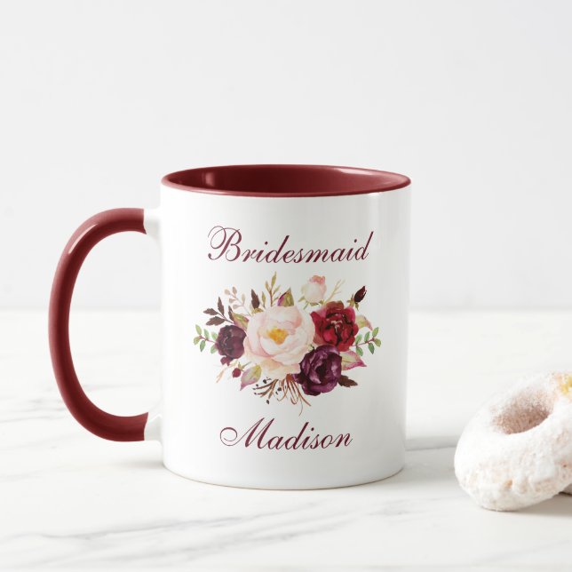 Bridesmaid Name Watercolor Burgund Floral Tasse (Mit Donut)