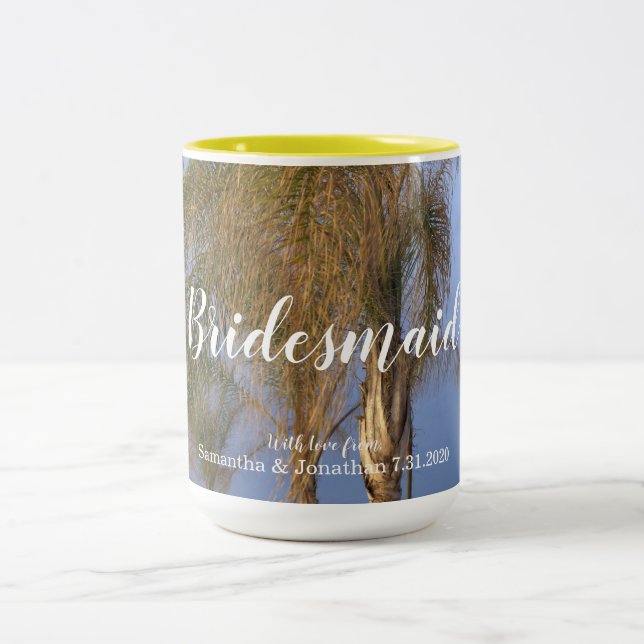 Bridesmaid Palm Trees Personalized Mugs Zweifarbige Tasse (Mittel)