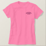 Bridesmaid wechselt zu Ihrem Jahr Besticktes T-Shirt<br><div class="desc">Bridesmaid bestickt Verändern Sie auf das aktuelle Jahr durch Eingabe der Design-Tool Hochzeit Party T - Shirt für alle Mitglieder des Party Groom T - Shirt BestMan T - Shirt T - Shirt Usher T - Shirt RingBearer Shirt- 7 Worte zu einer langen und glücklichen Ehe - ich bin leider...</div>