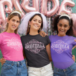 Bridezilla Brautparty Junggeselinnen-Abschied Tri-Blend Shirt<br><div class="desc">Großartiges Geschenk für die Brautmädchen,  um der Braut Brautparty,  Junggeselinnen-Abschied oder Hochzeitsfeier zu geben. Die Textfarbe und die Kontur Text sind individuell einstellbar.</div>