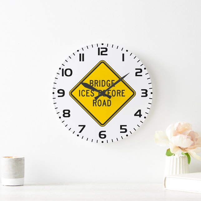 Bridge Ices vor Road Sign Winter Sicherheit Große Wanduhr (Von Creator hochgeladen)