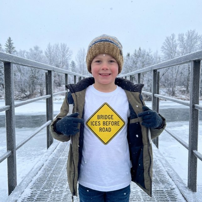 Bridge Ices vor Road Sign Winter Sicherheit T-Shirt (Von Creator hochgeladen)