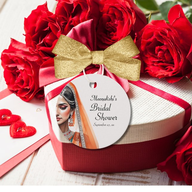 Bridge in Lehenga Choli Ethnisches indisches Braut Geschenkanhänger (Flat lay orange gold pre wedding elegance – Indian Bridal Shower Favor Tag)