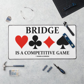 Bridge ist ein konkurrierender Vier-Karten-Anzug Schreibtischunterlage