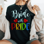 Bridge mit Pride LGBTQ Hochzeit<br><div class="desc">Feiern Sie Liebe und Gleichheit mit diesem wunderschönen "Bride with Pride"-T - Shirt! Dieses Shirt ist perfekt für LGBTQ Hochzeiten und Feiern der Liebe geeignet. Es zeichnet sich durch ein lebendiges Regenbogendesign und die Empowerment-Botschaft "Braut mit Stolz" aus. Zeigen Sie Ihre Unterstützung für die Gleichberechtigung der Ehen und tragen Sie...</div>