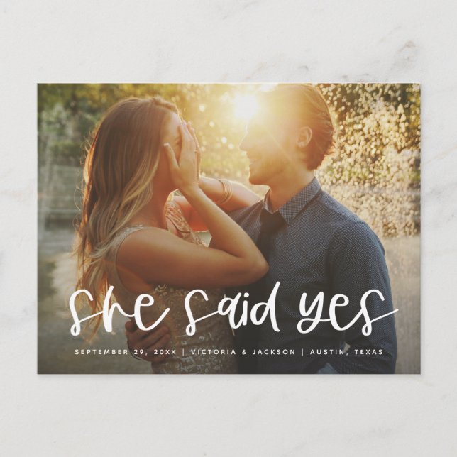 Briefe, die sie sagte ja Save the Date Postkarte (Vorderseite)