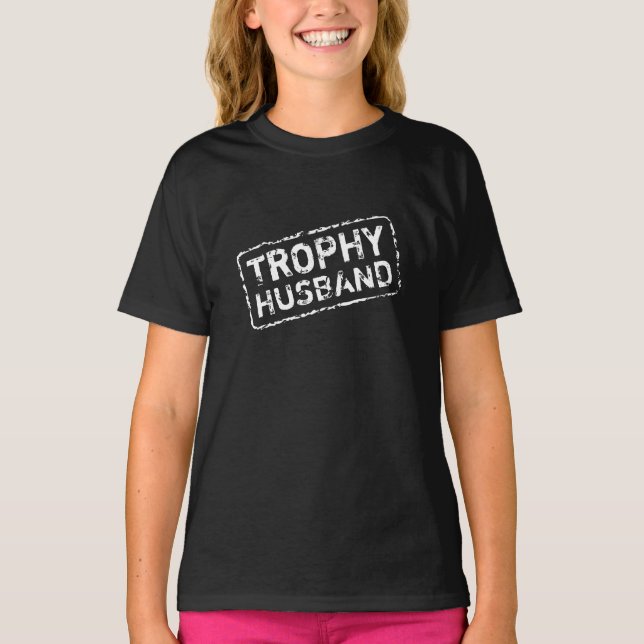Briefmarke T - Shirt | Trophy Husband (Vorderseite)