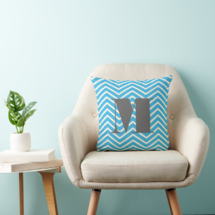 Bright Aqua Ivory und Gray Monogram Zig Zag Kissen