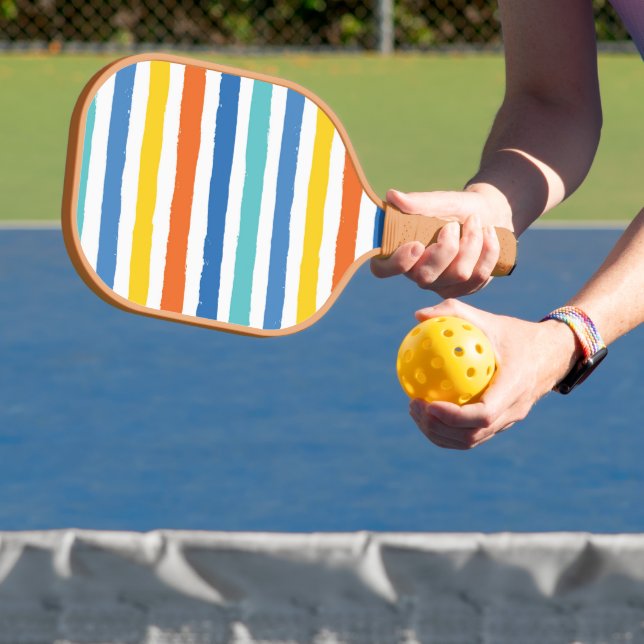 Bright Beachy Strip Muster Pickleball Schläger (InSitu)