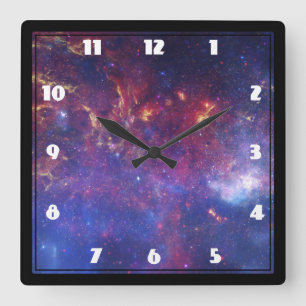Bright Glowing Galaxy in Outer Space Quadratische Wanduhr