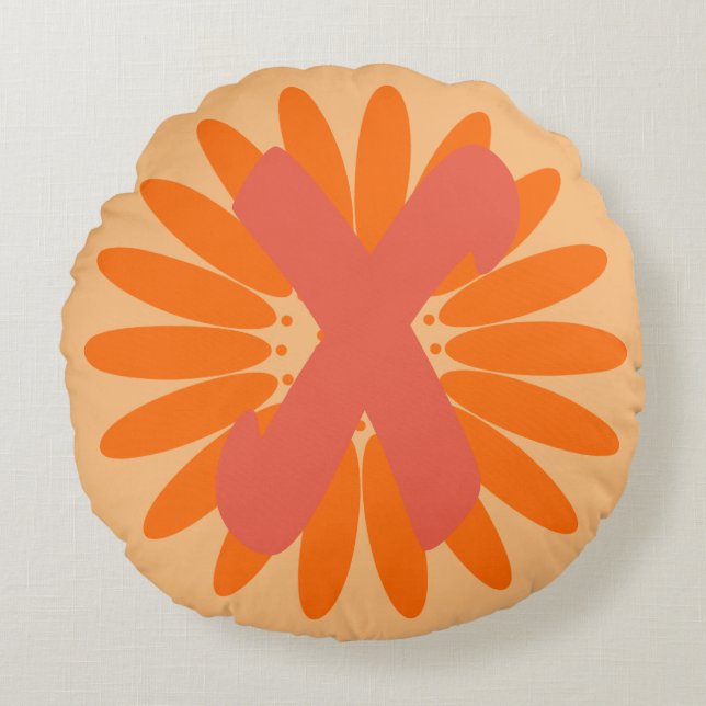 Bright Orange Giant Blume Monogram Rundes Kissen (Vorderseite)
