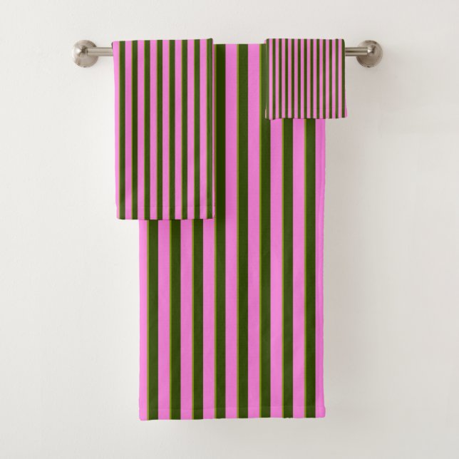 Bright Pink and Green Retro Stripe Modern Badhandtuch Set (Insitu)
