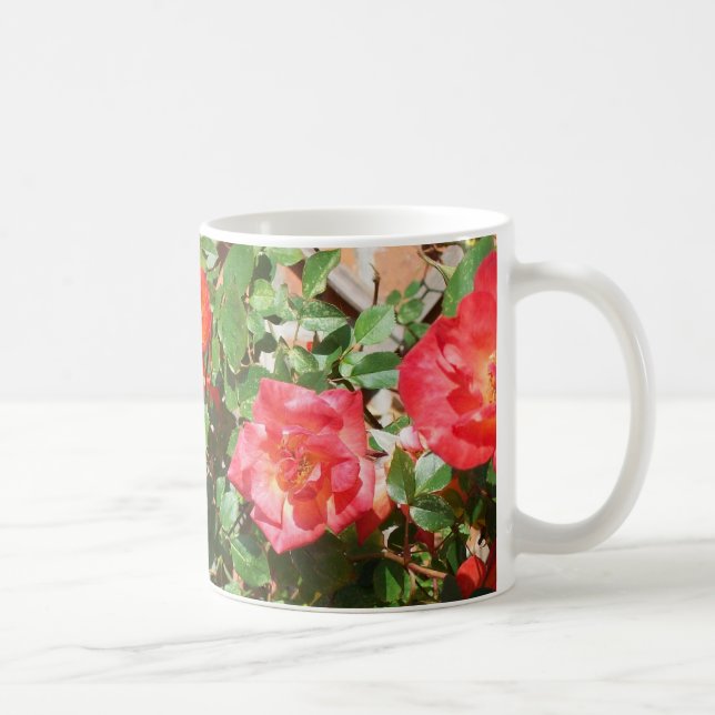 Bright Red Bush Rose Fotografie Tasse (Rechts)