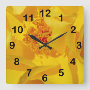 Bright Yellow Rose Quadratische Wanduhr