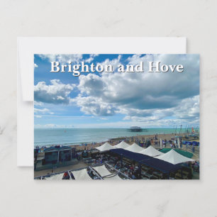 Brighton und Hove Beach an einem Sommertag Postkarte