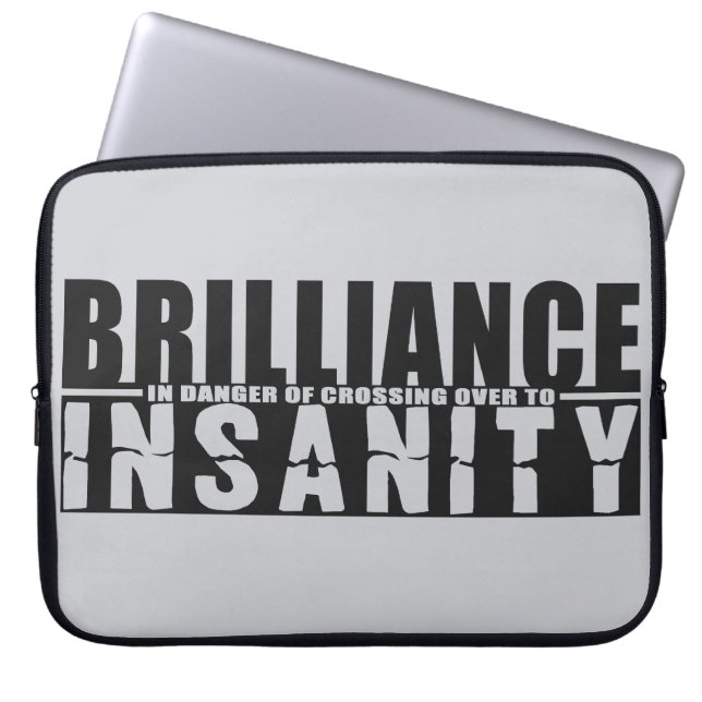 BRILLIANCE VS INSANITY Custom Laptop-Hülle Laptopschutzhülle (Vorderseite)