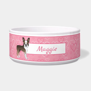 Brindle Boston Terrier Hund auf rosa Herzen und Na Napf