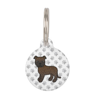 Brindle English Staffie Cartoon Hund & Infos zu Ha Haustiermarke