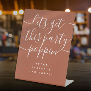 Bring diese Party mit der Popcorn-Bar Terrakotta z Sockelschild