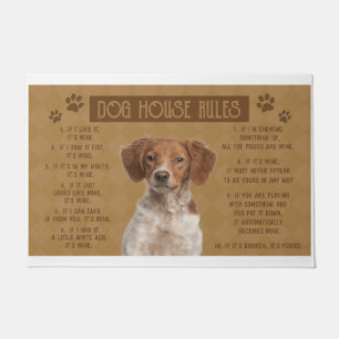 Britany Spaniel Dog House regiert, wenn es kaputt Fußmatte