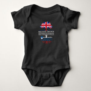 Briten, die mit Slowenen gewachsen werden, wurzeln Baby Strampler