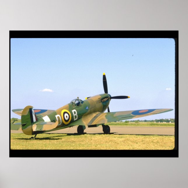Britische Spitfire, Flugzeug im Hinterquartier Vie Poster (Vorne)