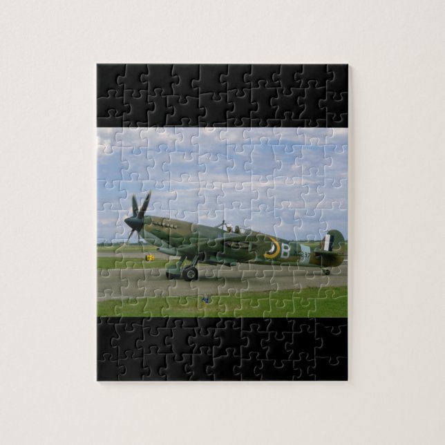 Britischer Spitfire, Tarnung, Taxiing_WWII Puzzle (Vertikal)